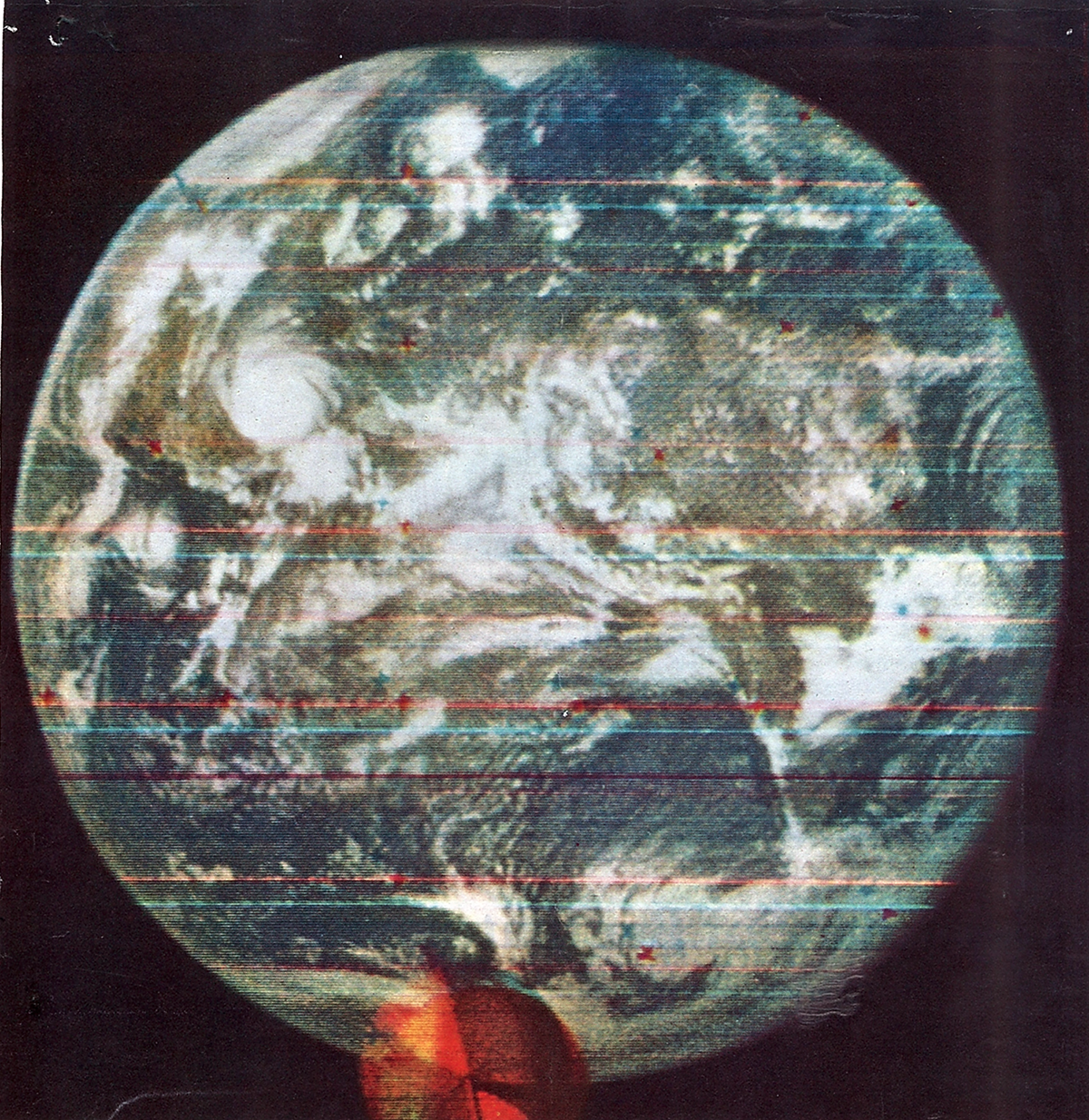 first color image of the earth from outer space
